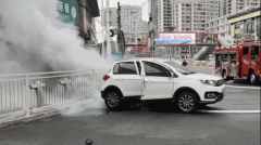 很多时候新能源汽车起火