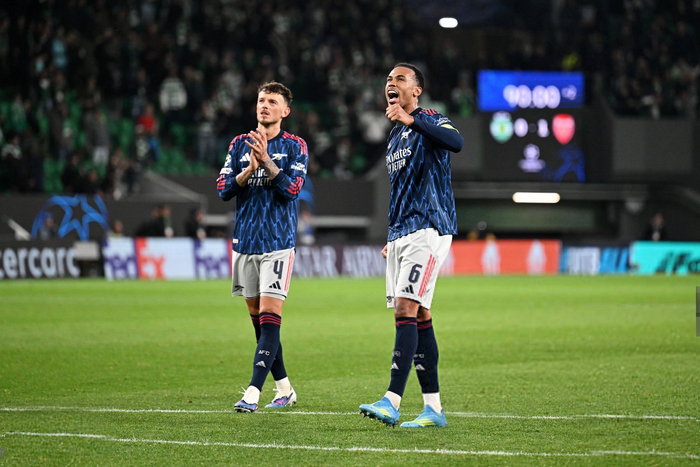 阿森纳下半场稳健应对失误 状态逐步提升