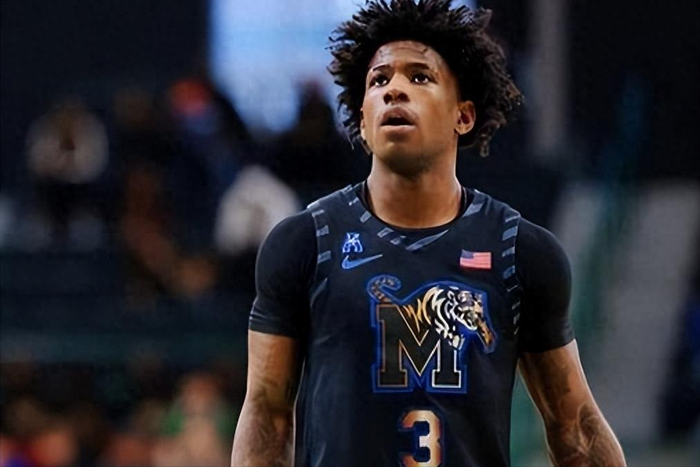 戴维斯转会波多黎各引争