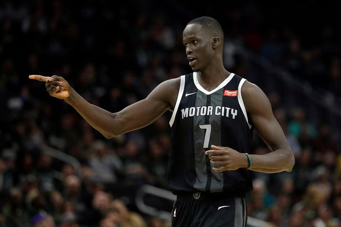 戴维斯转会波多黎各引争议，首钢紧急补强外援