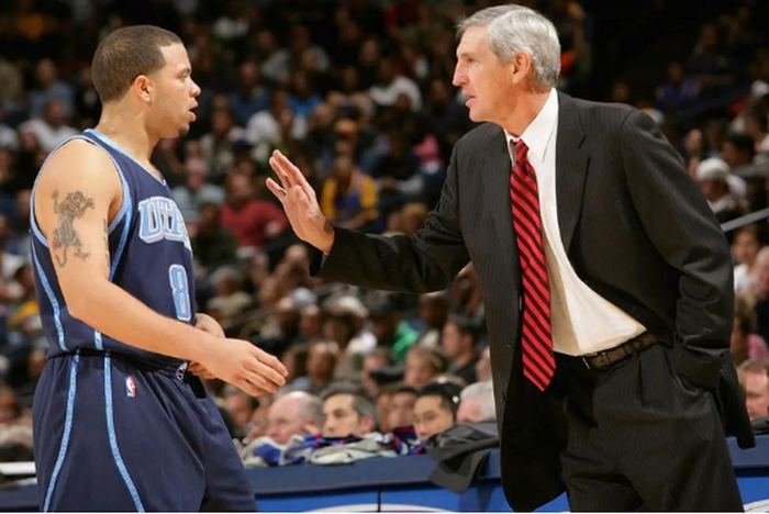 戴维斯转会波多黎各引争议，首钢紧急补强外援